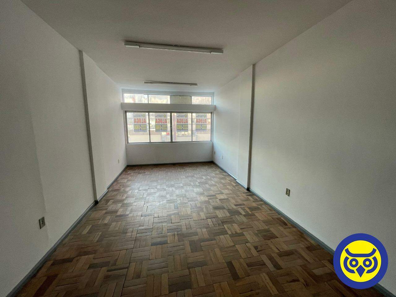 Salas/Conjuntos para aluguel no Centro: 