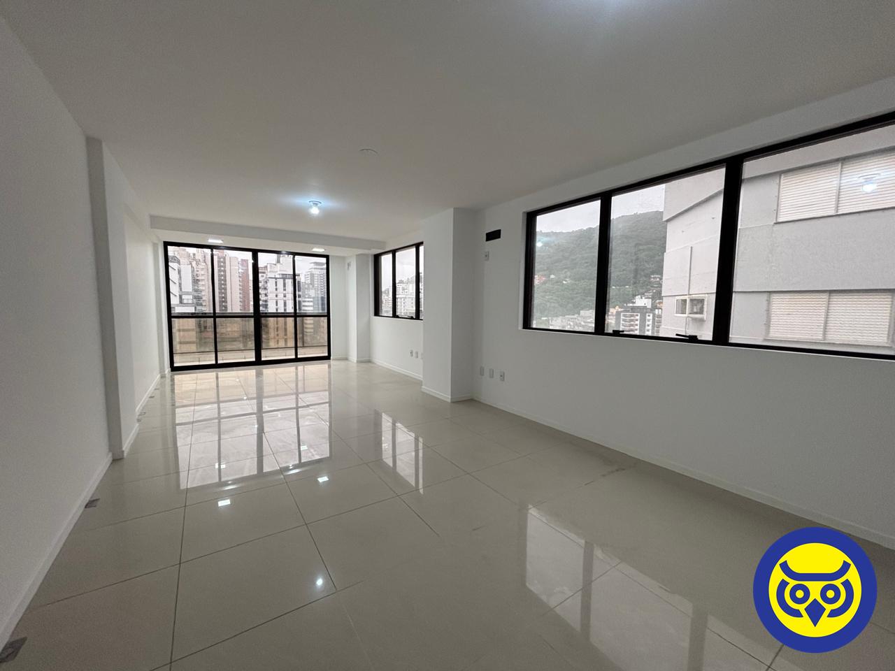 Salas/Conjuntos para aluguel no Centro: 