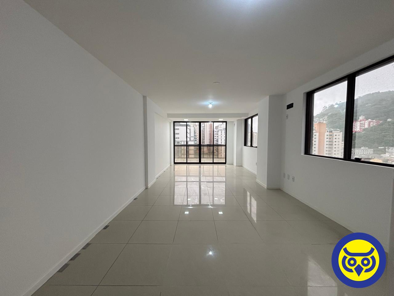 Salas/Conjuntos para aluguel no Centro: 