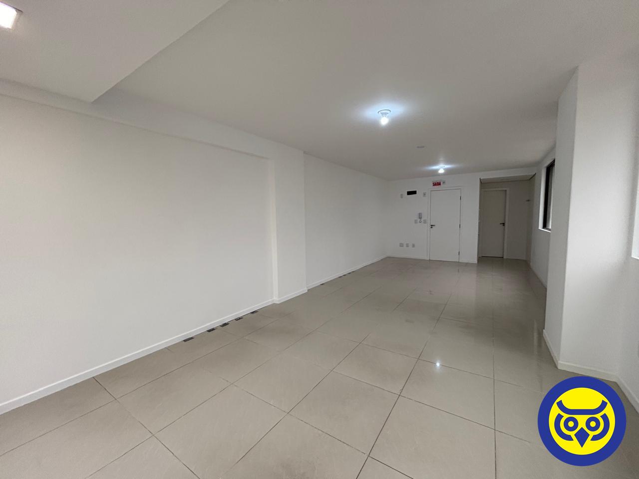 Salas/Conjuntos para aluguel no Centro: 