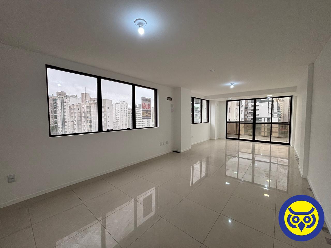 Salas/Conjuntos para aluguel no Centro: 