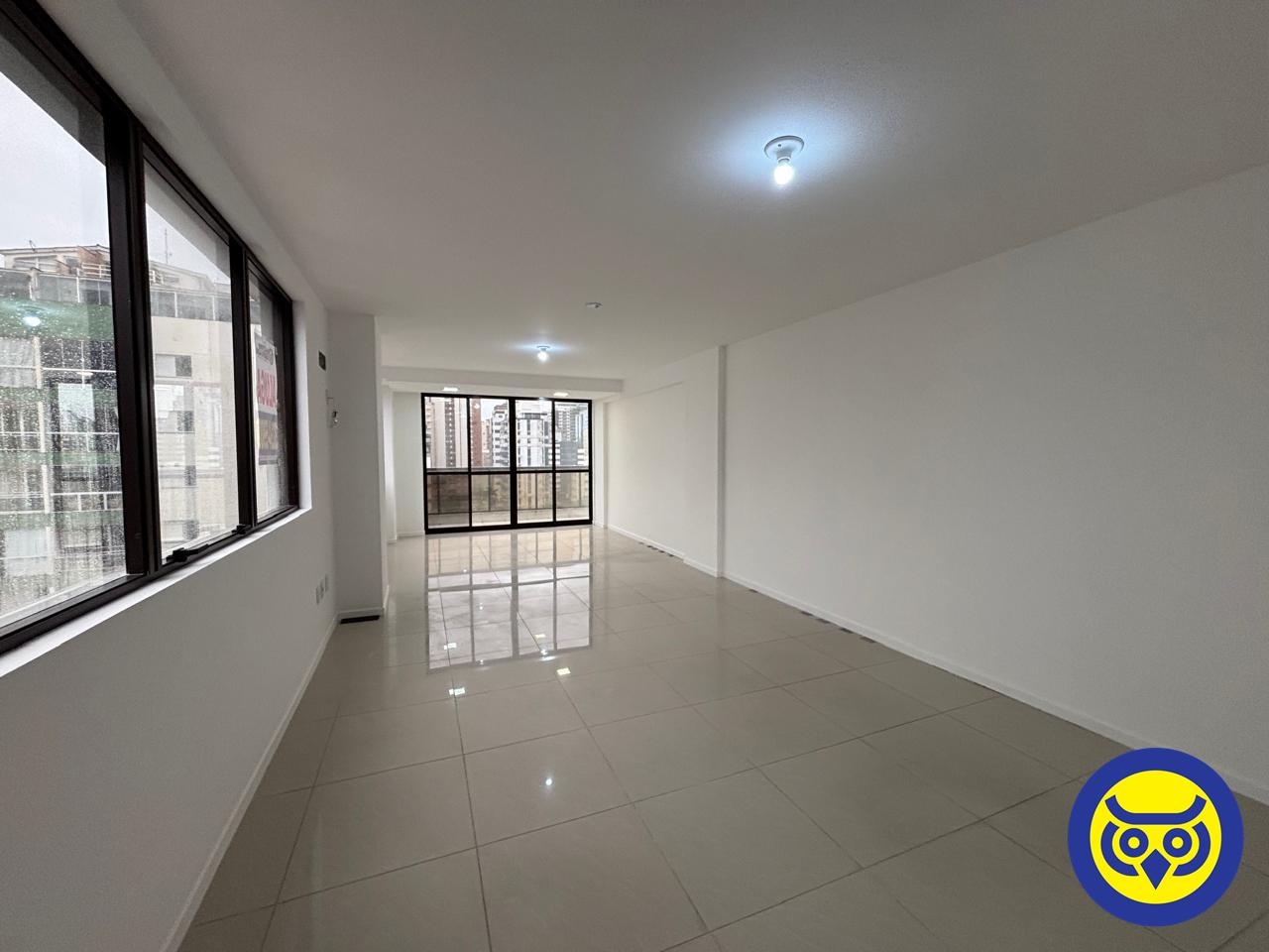 Salas/Conjuntos para aluguel no Centro: 