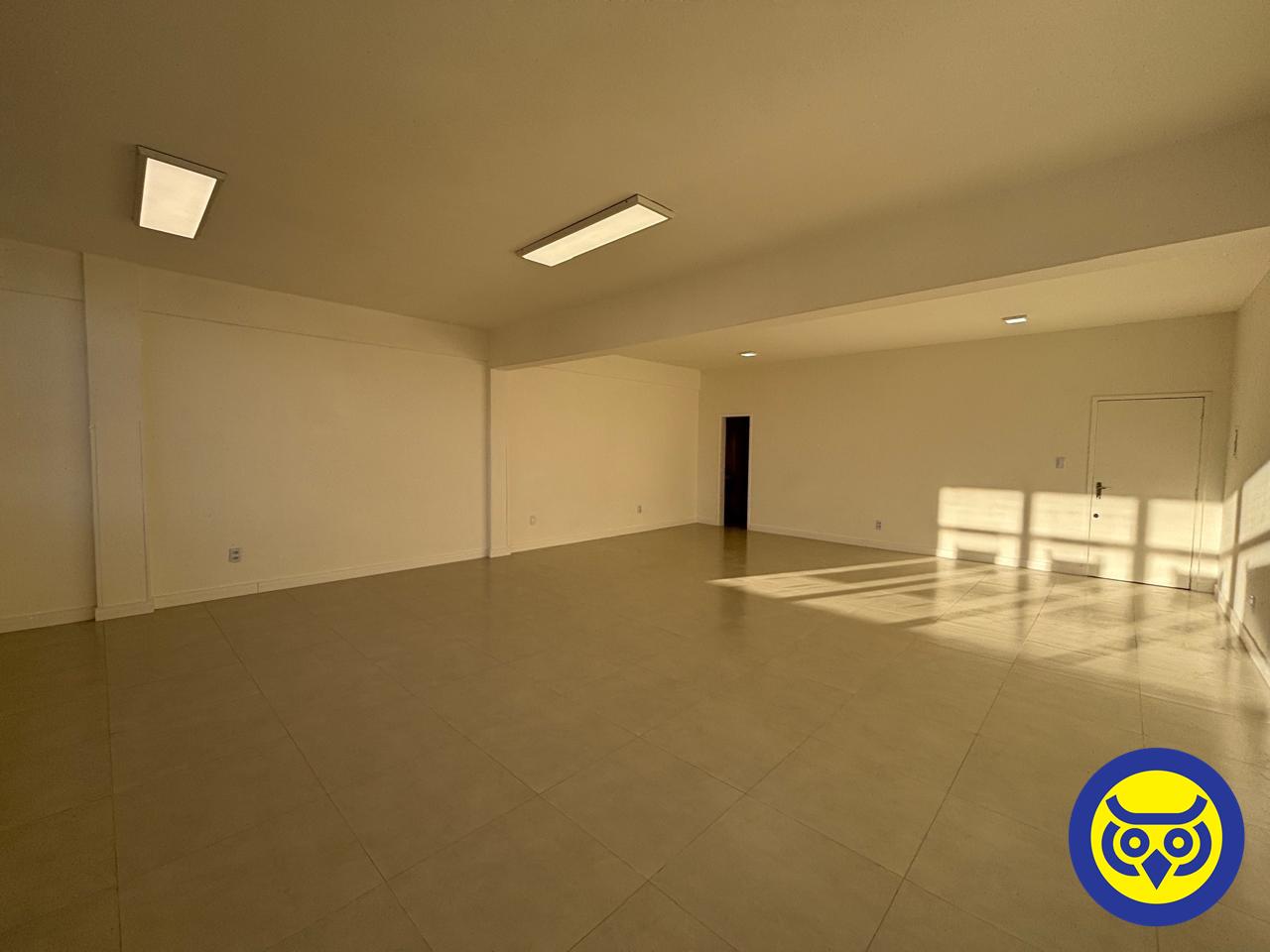 Sala para aluguel no Centro: