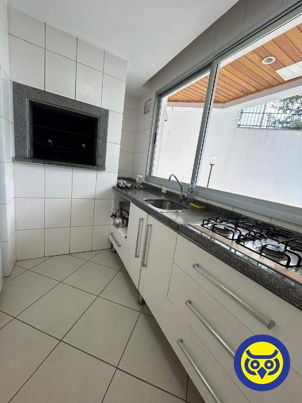 Apartamento para aluguel no Trindade: 