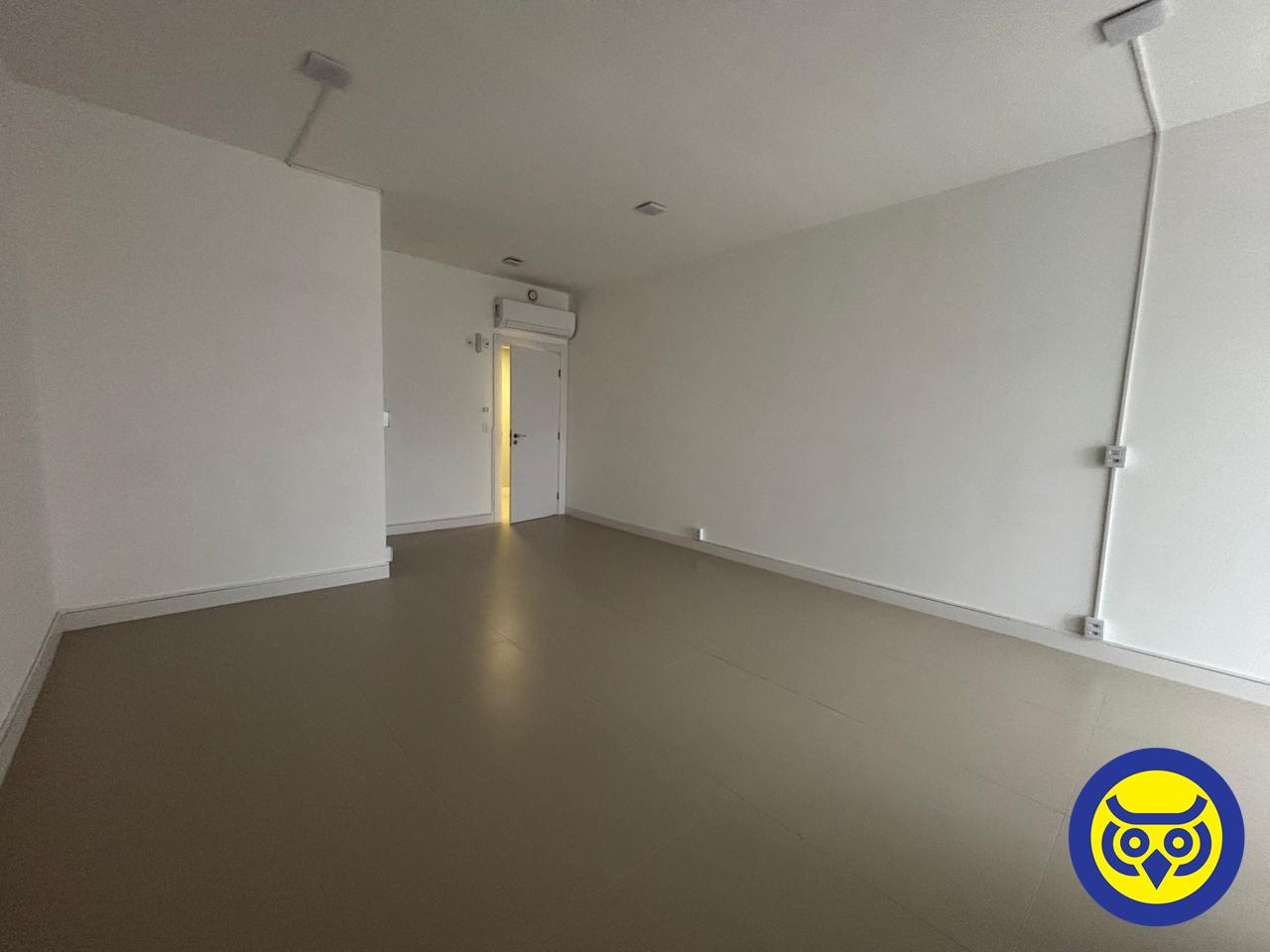 Salas/Conjuntos para aluguel no Estreito: 