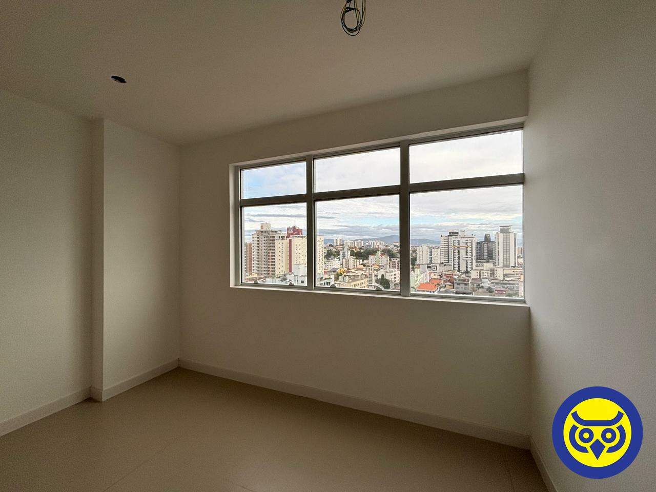 Salas/Conjuntos para aluguel no Estreito: 