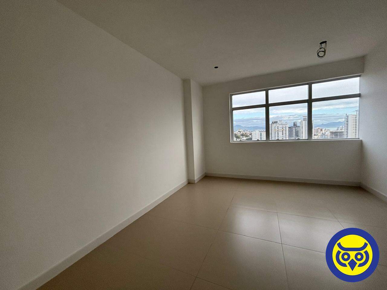 Salas/Conjuntos para aluguel no Estreito: 