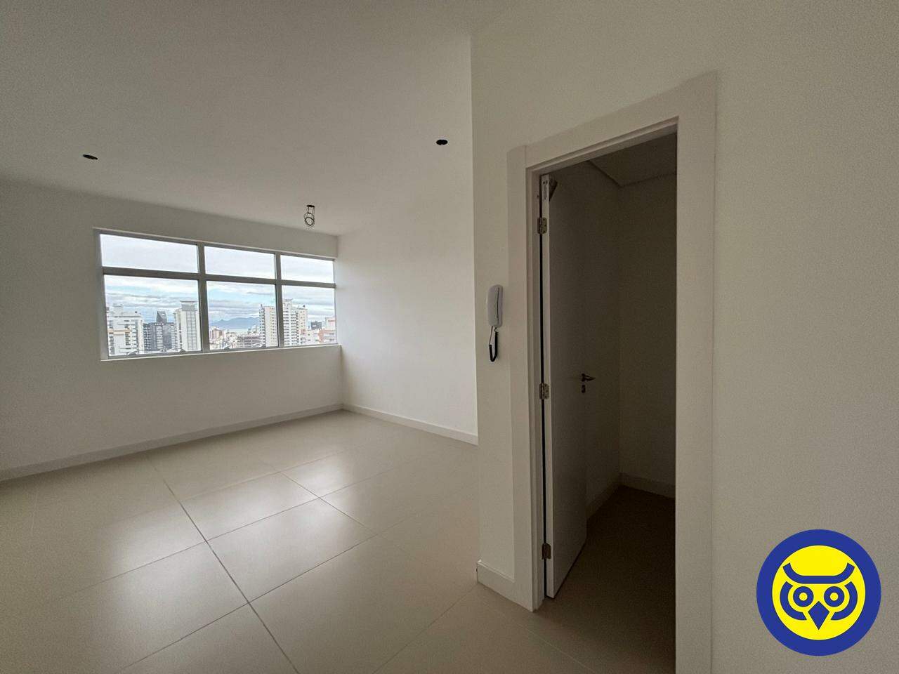 Salas/Conjuntos para aluguel no Estreito: 