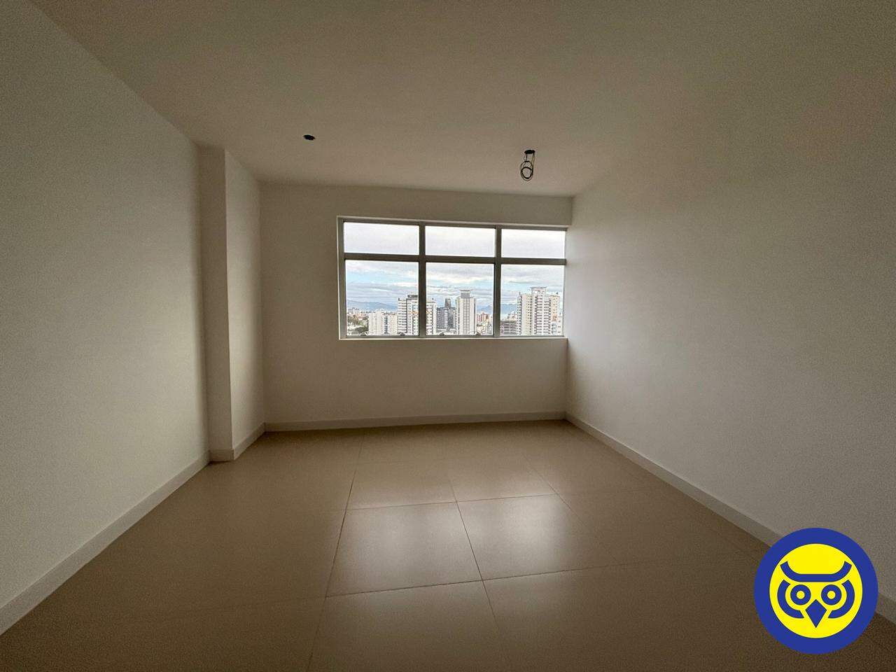 Salas/Conjuntos para aluguel no Estreito: 