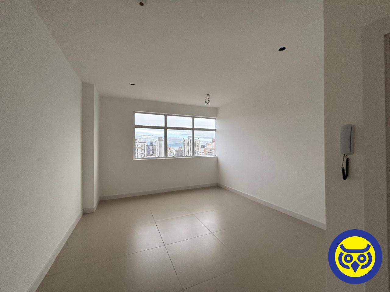 Salas/Conjuntos para aluguel no Estreito: 