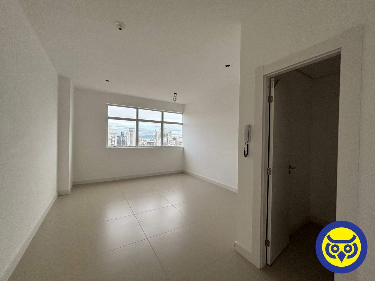 Salas/Conjuntos para aluguel no Estreito: 