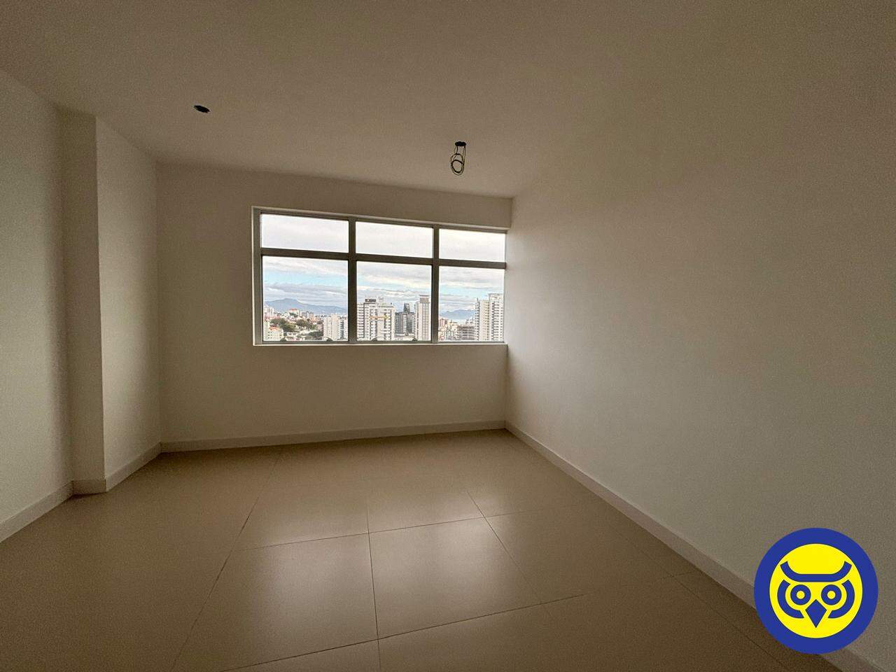 Salas/Conjuntos para aluguel no Estreito: 