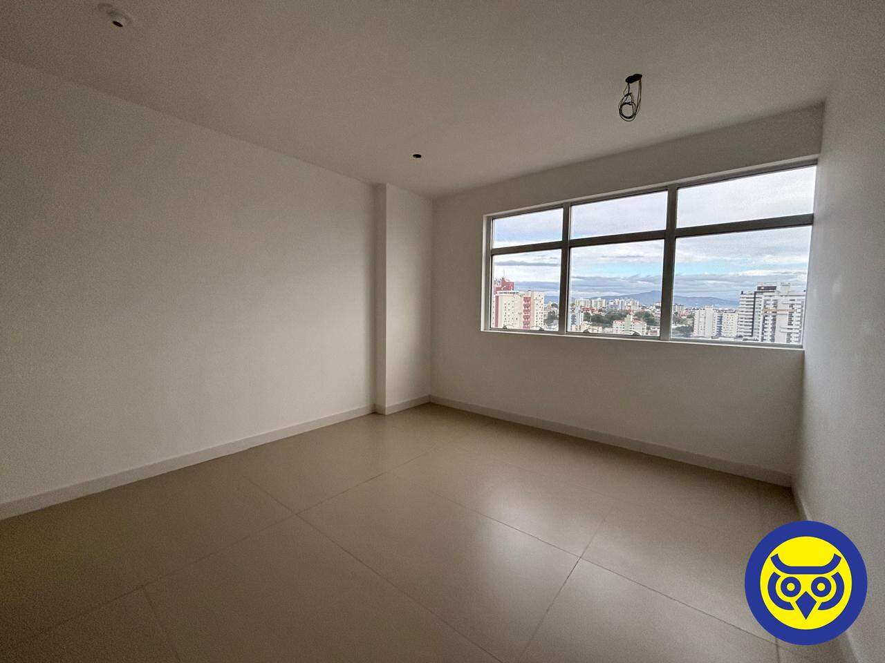 Salas/Conjuntos para aluguel no Estreito: 