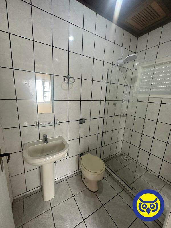 Casa para aluguel no Carianos: