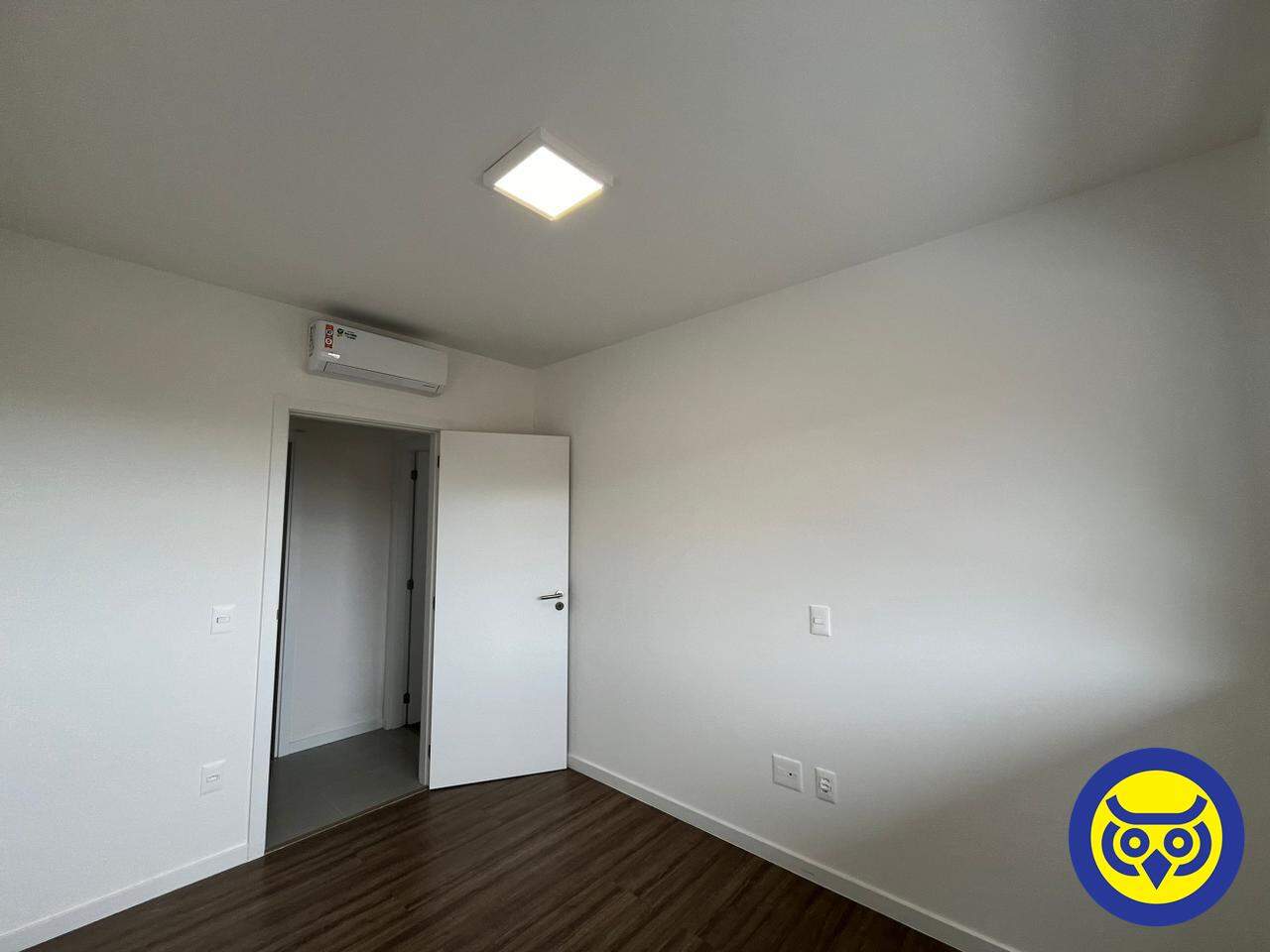 Apartamento para aluguel no Cacupé: 