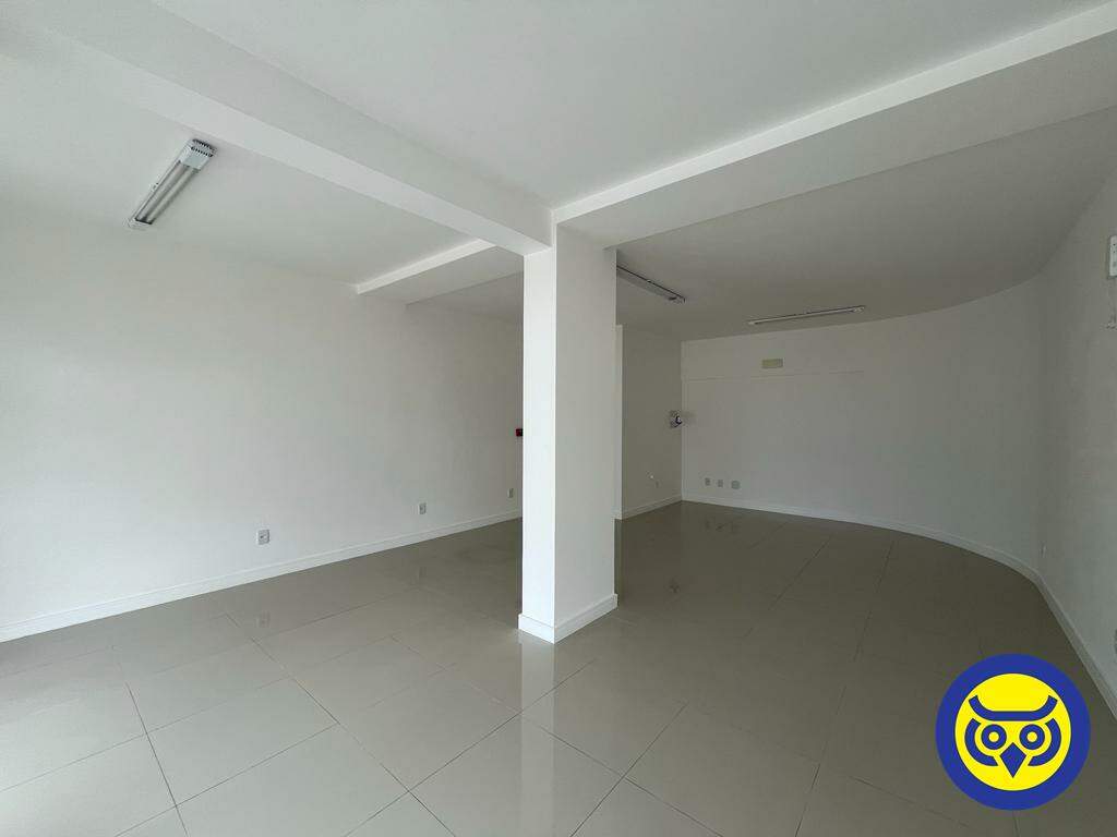 Loja para aluguel no Barreiros: 