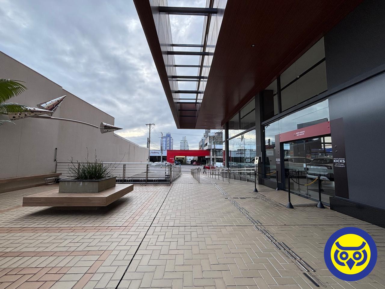 Sala para aluguel no Canto: 