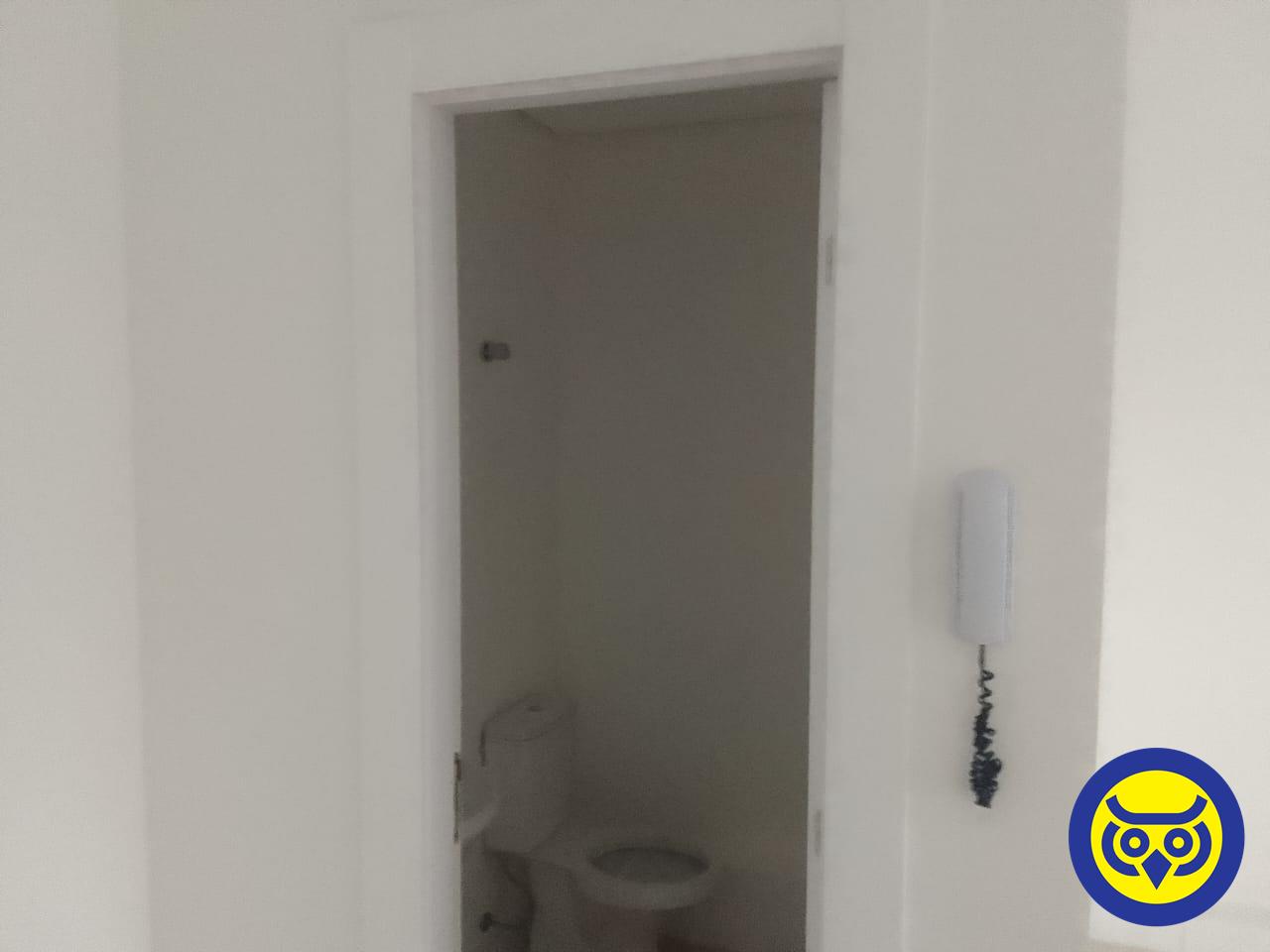 Sala para aluguel no Canto: 