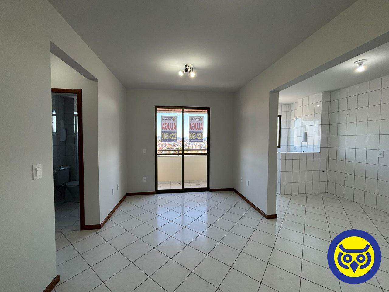 Apartamento para aluguel no Barreiros: 