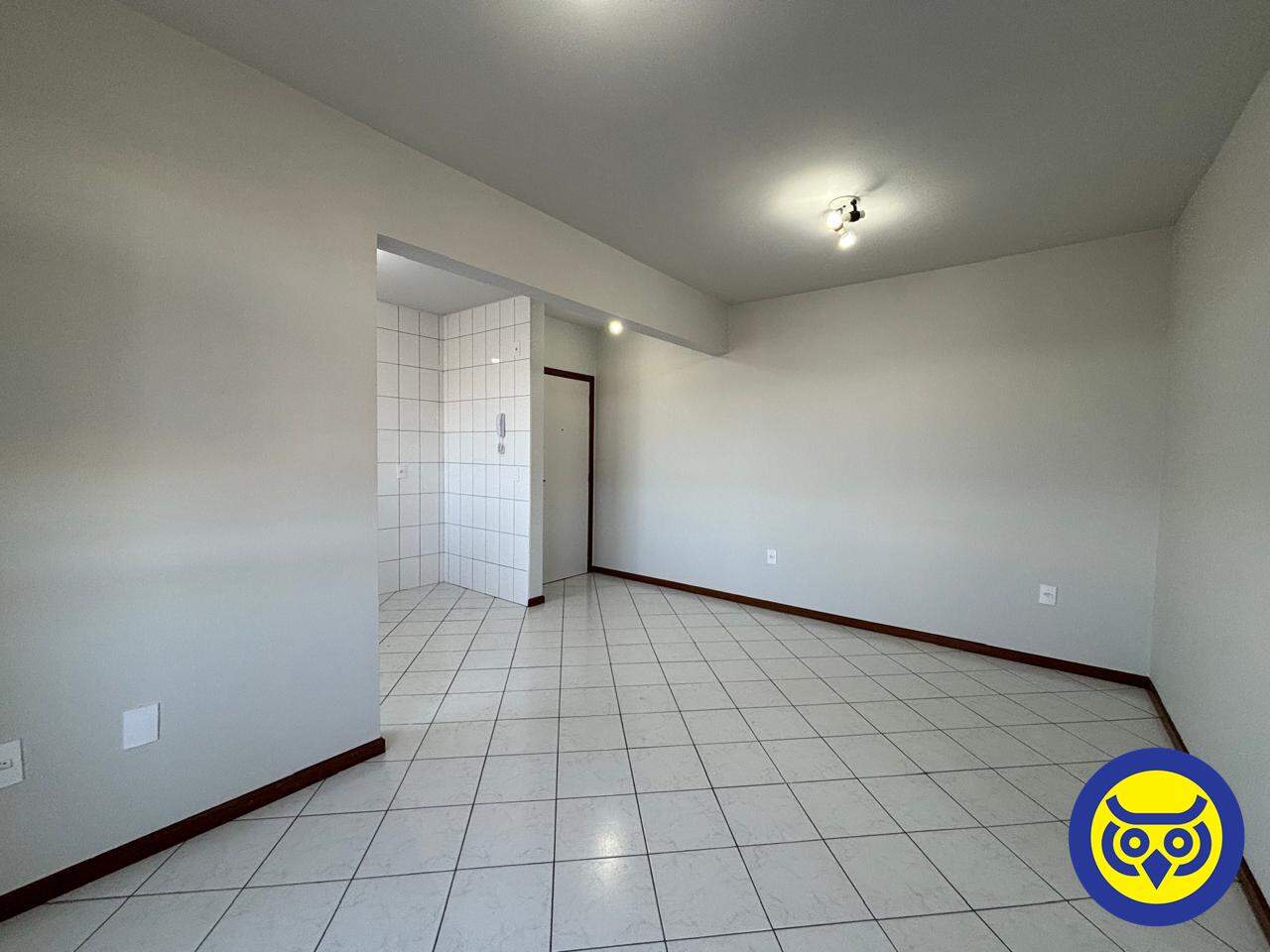 Apartamento para aluguel no Barreiros: 