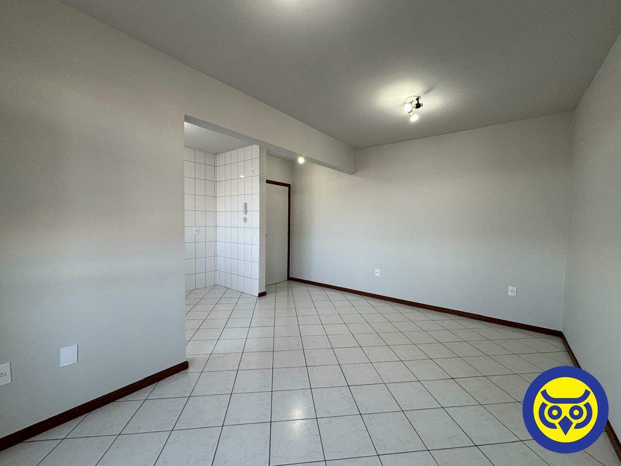 Apartamento para aluguel no Barreiros: 