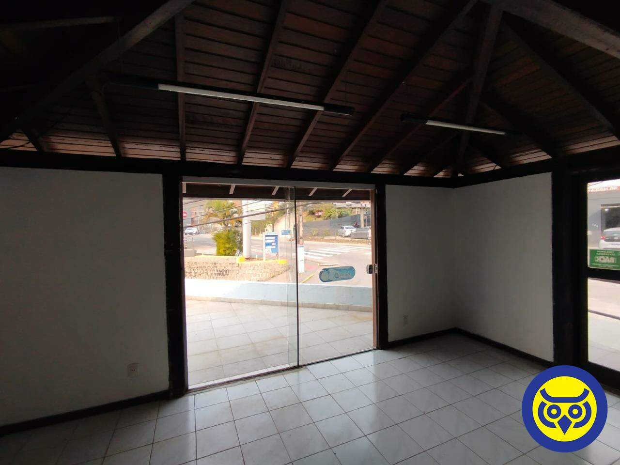 Loja para aluguel no Agronômica: 