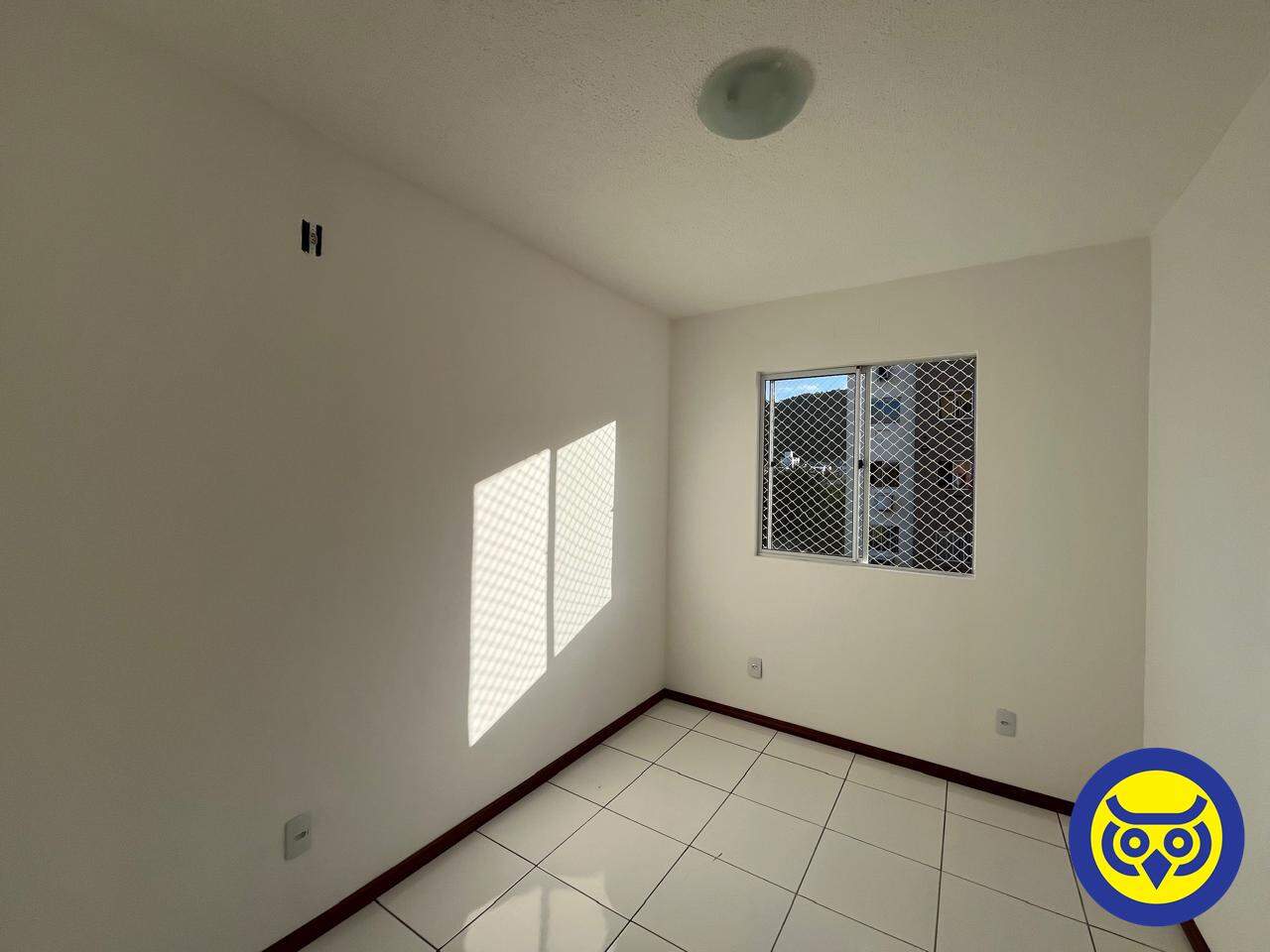 Apartamento para aluguel no Fundos: 