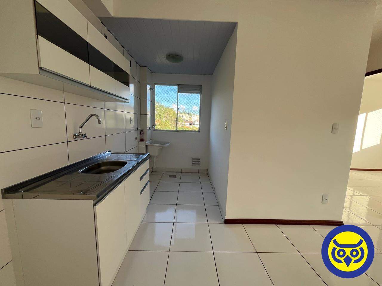 Apartamento para aluguel no Fundos: 