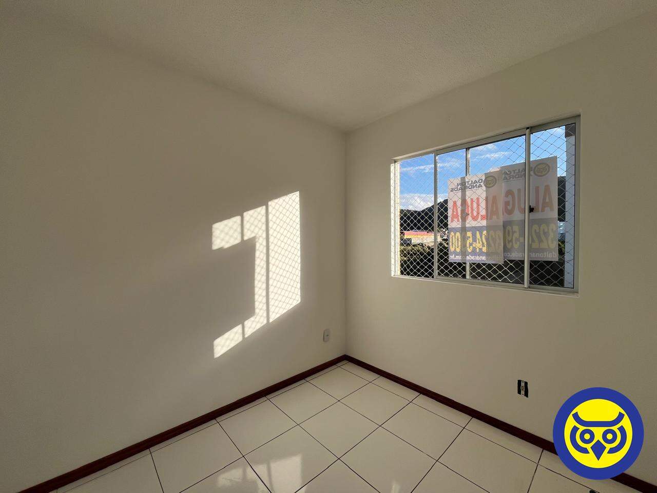 Apartamento para aluguel no Fundos: 