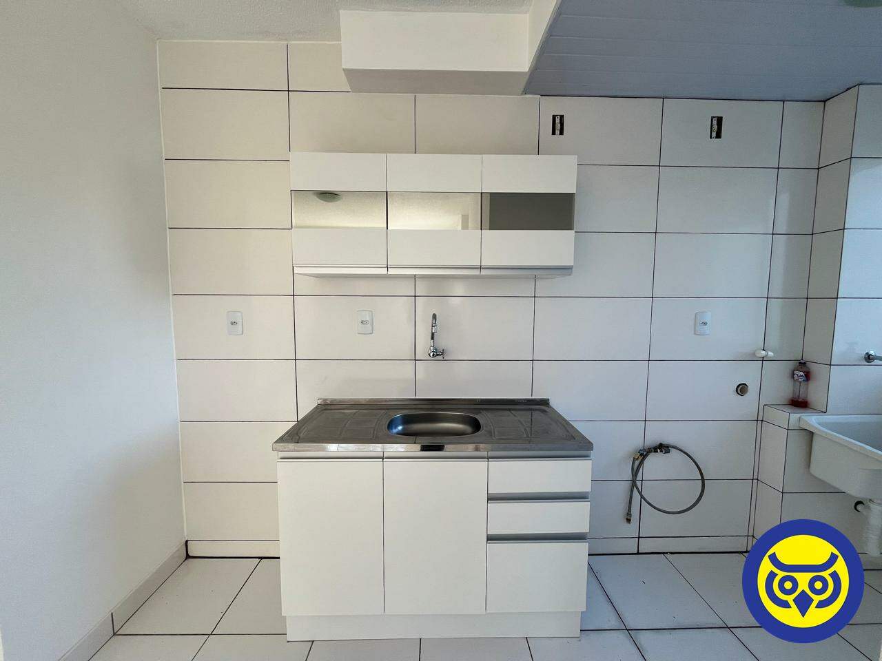 Apartamento para aluguel no Fundos: 