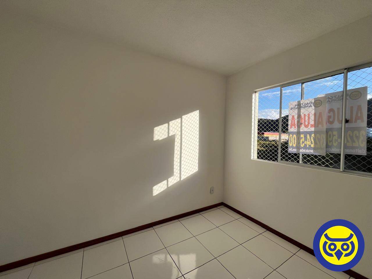 Apartamento para aluguel no Fundos: 