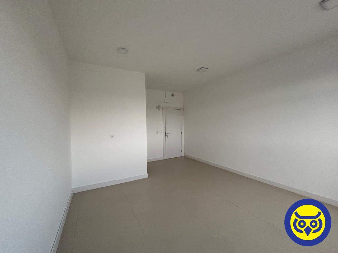 Salas/Conjuntos para aluguel no Canto: 