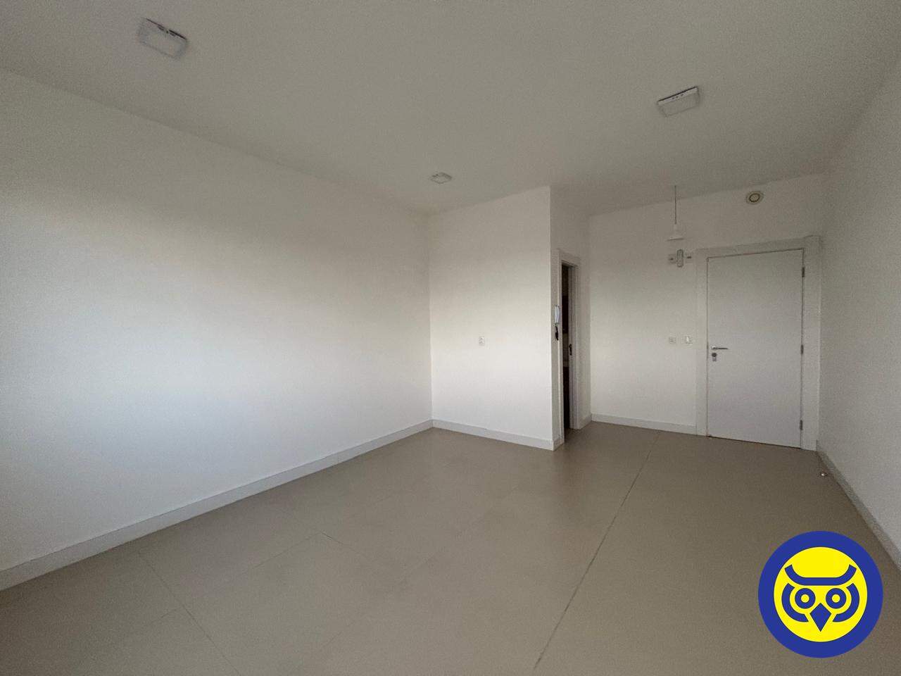 Salas/Conjuntos para aluguel no Canto: 