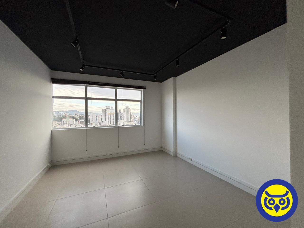 Salas/Conjuntos para aluguel no Canto: 