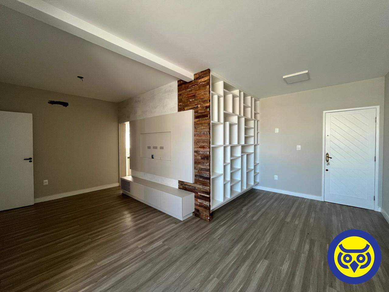 Apartamento para aluguel no Canto: 