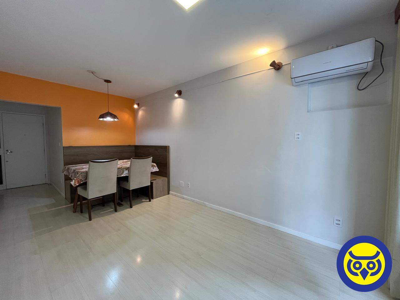Apartamento para aluguel no Centro: 
