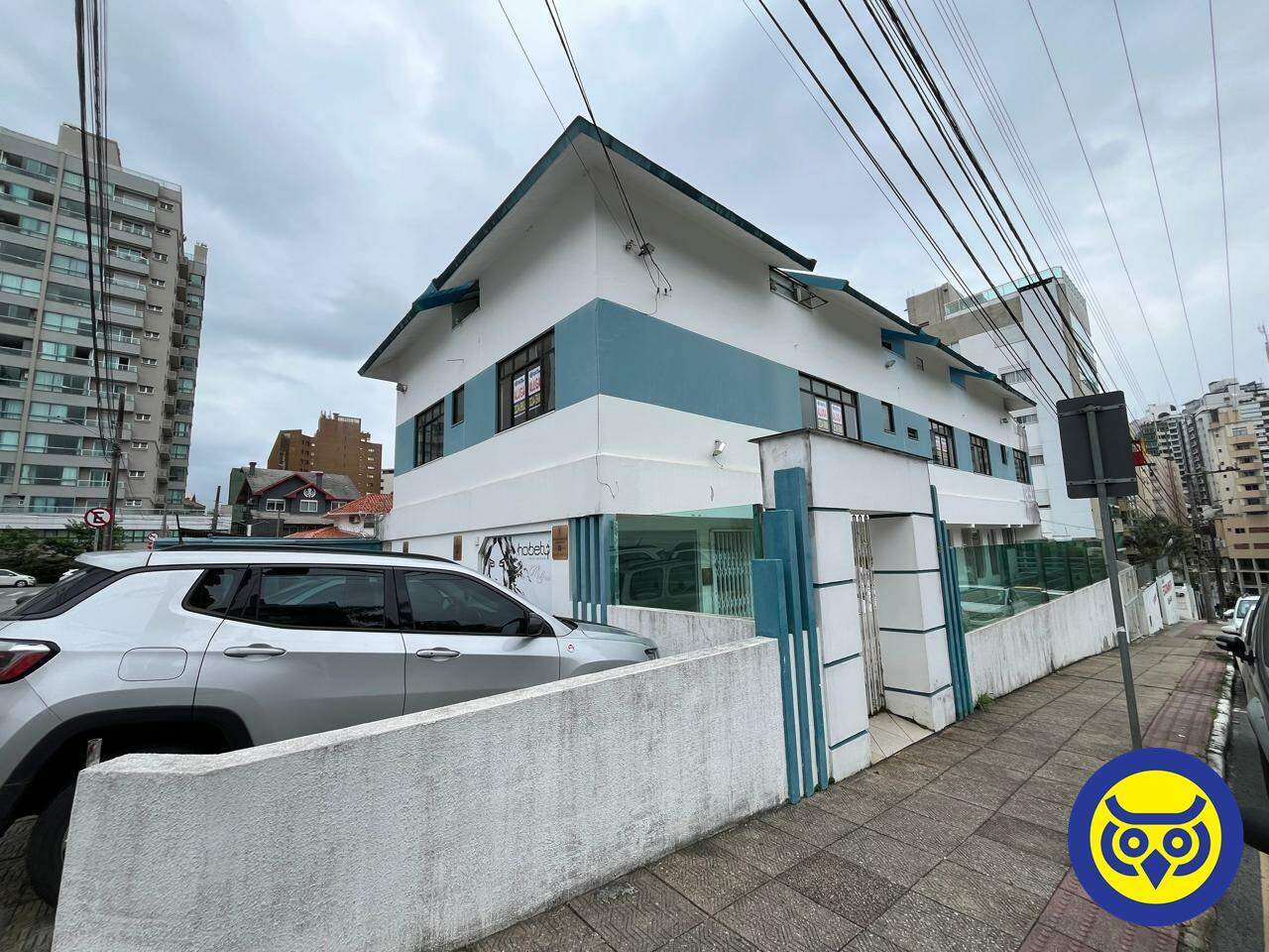 Prédio para aluguel no Centro: 