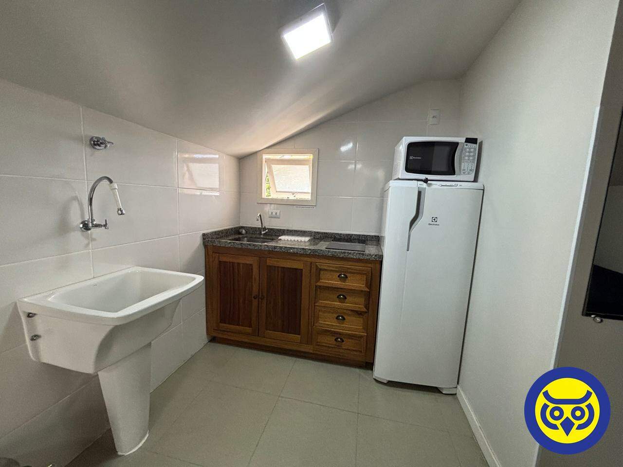 Kitnet para aluguel no Trindade: 