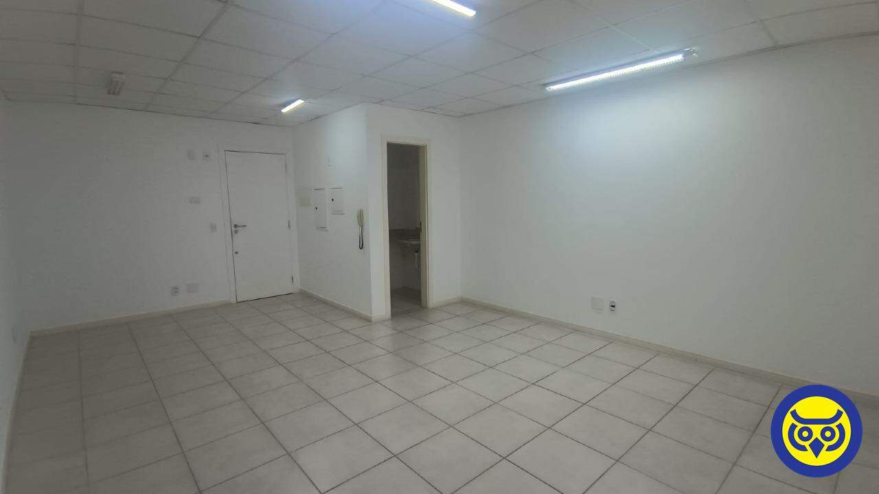 Sala para aluguel no Centro: 