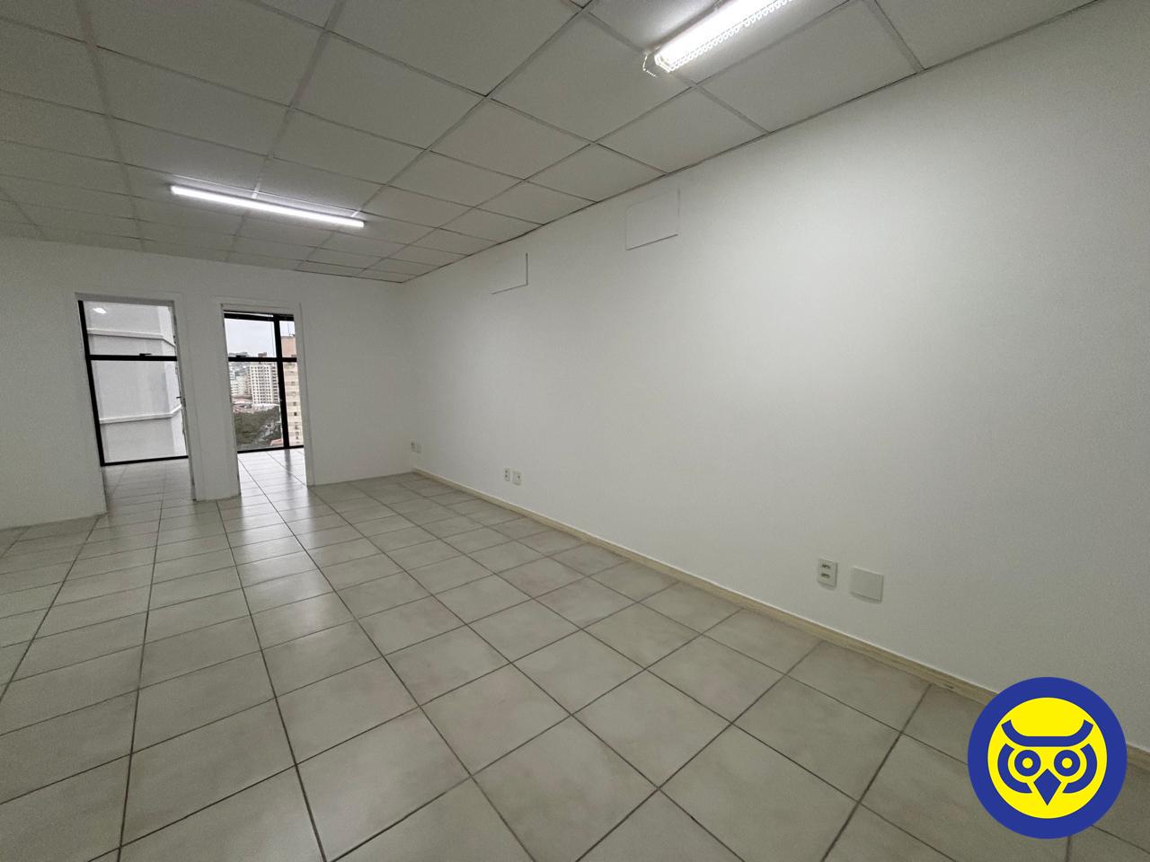 Sala para aluguel no Centro: 