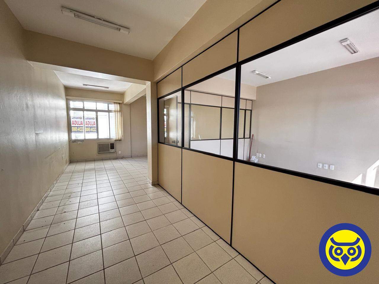 Sala para aluguel no Centro: 