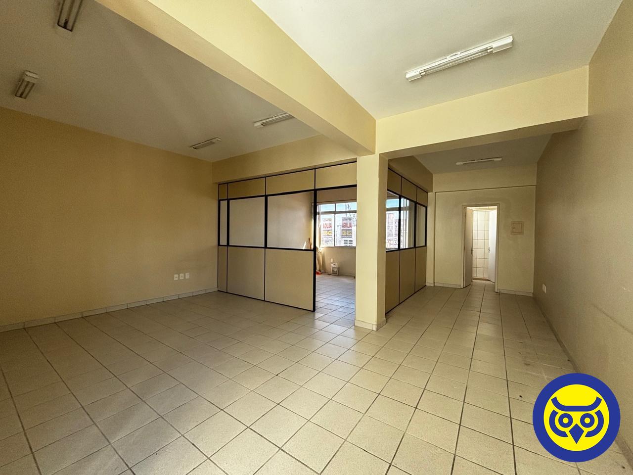 Sala para aluguel no Centro: 