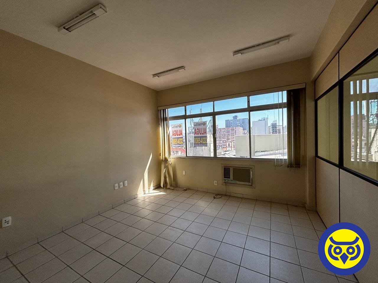 Sala para aluguel no Centro: 