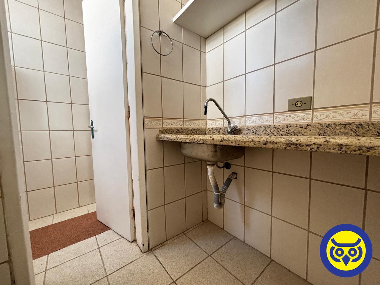 Sala para aluguel no Centro: 