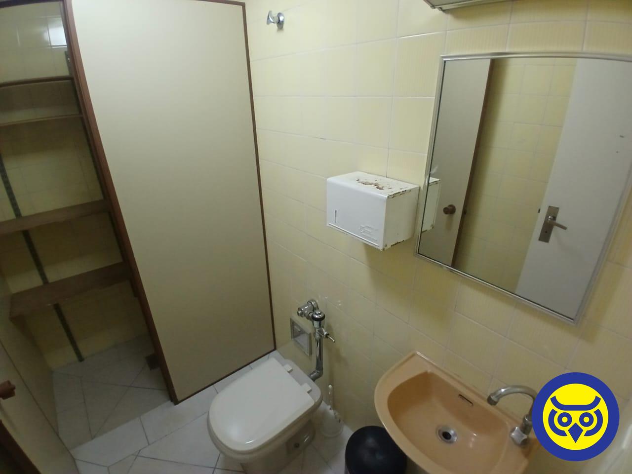 Sala para aluguel no Centro: 