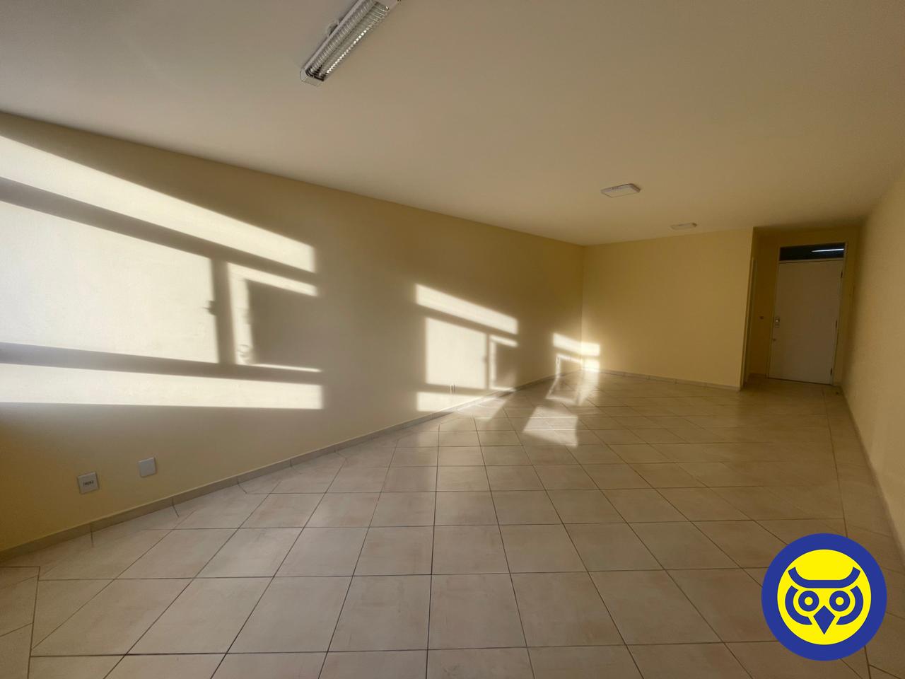 Sala para aluguel no Centro: 