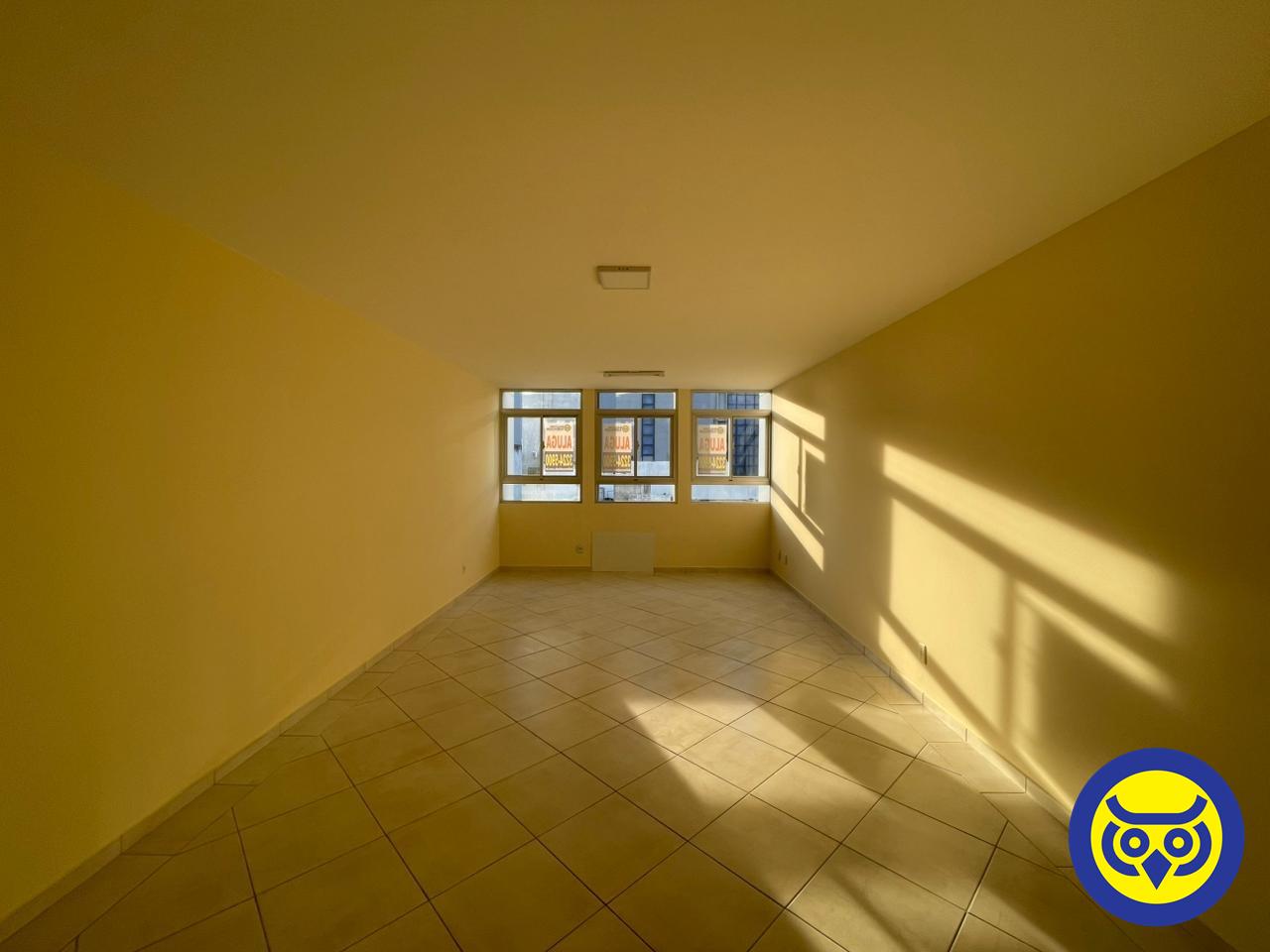 Sala para aluguel no Centro: 