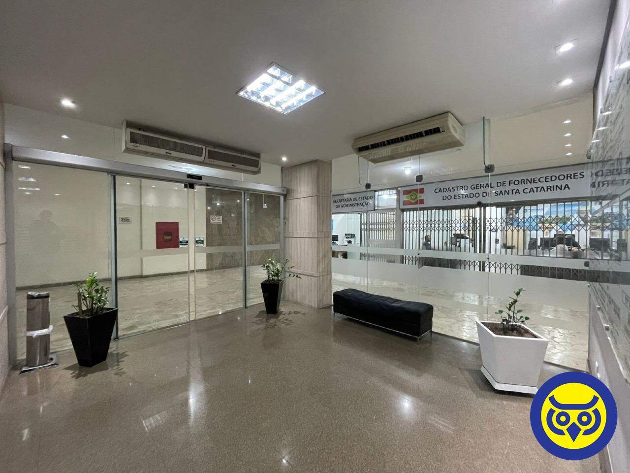 Sala para aluguel no Centro: