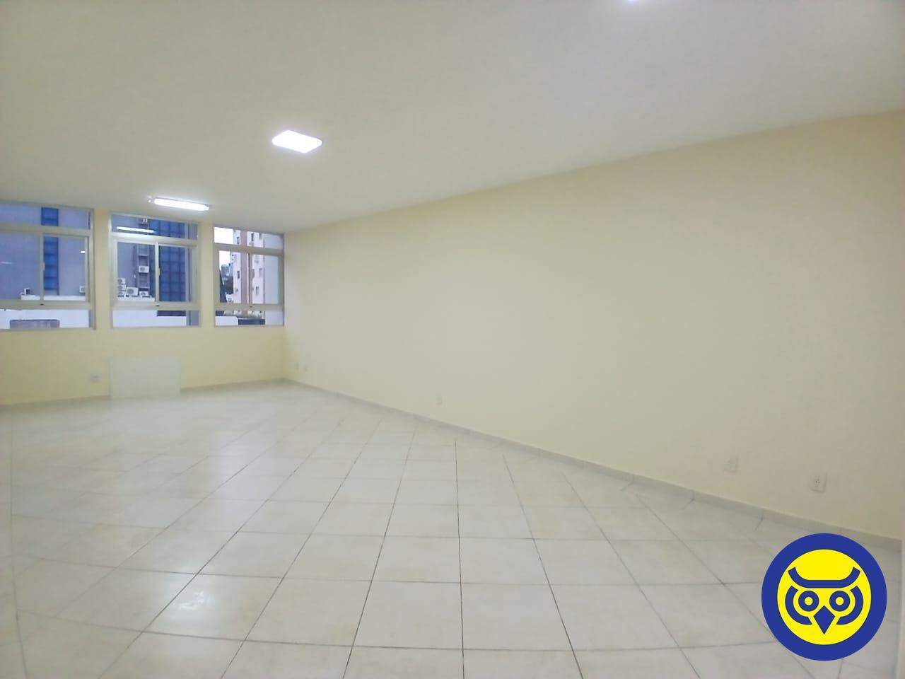 Sala para aluguel no Centro: 