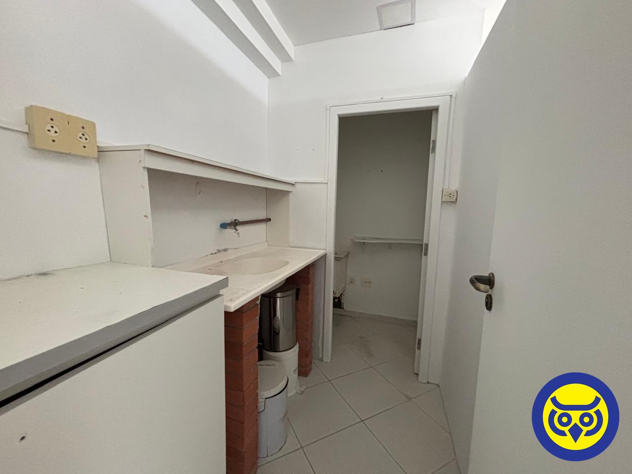 Sala para aluguel no Centro: 